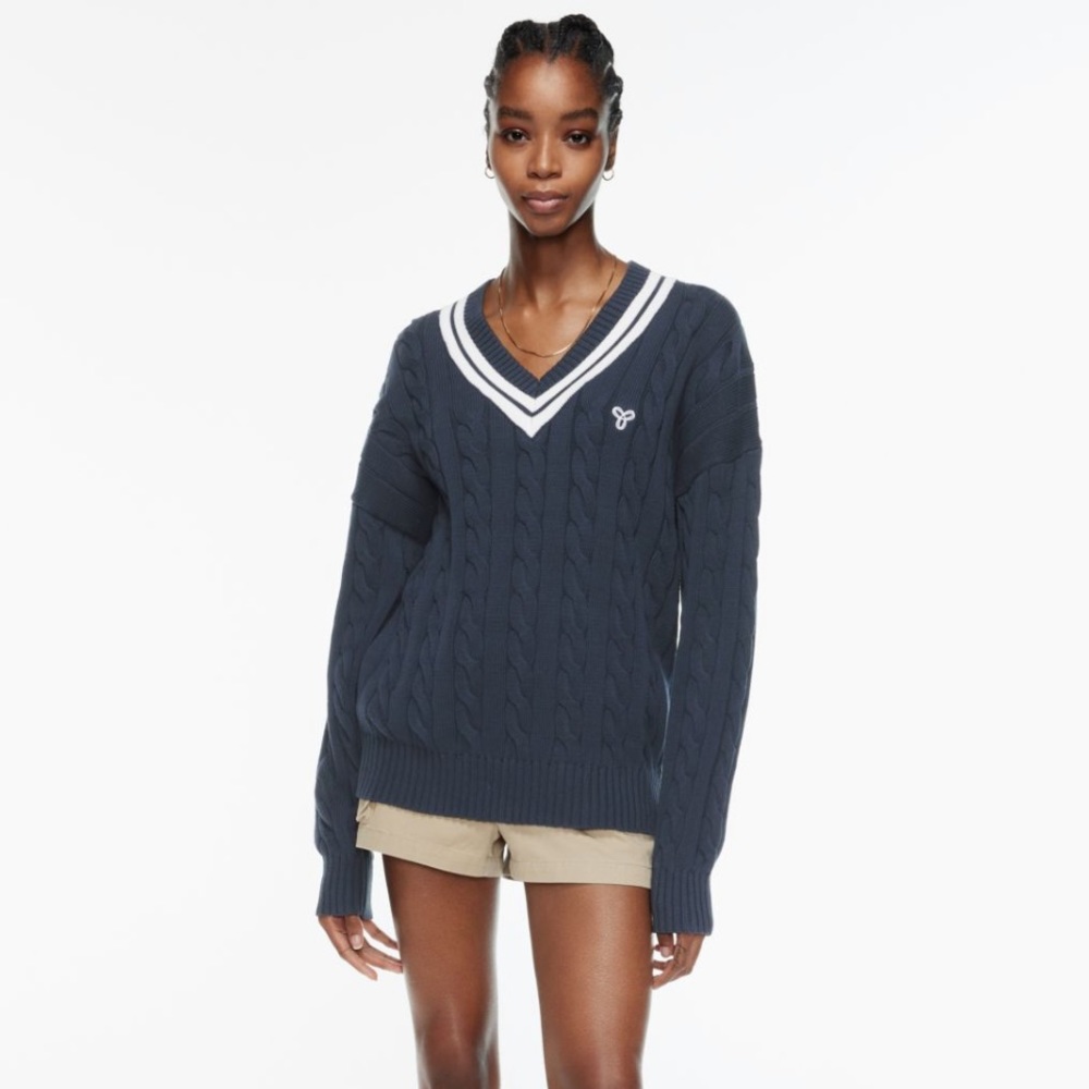 Aritzia TNA Clay Cable Knit Vneck Sweater WHITE